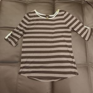 Women's 1/4 Sleeve Shirt